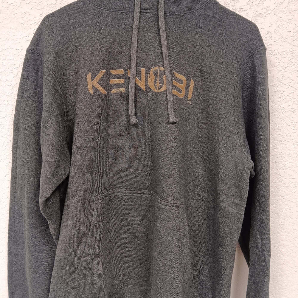 PORT&COMPANY KENOBI HOODED GREY SWEATSHIRT.